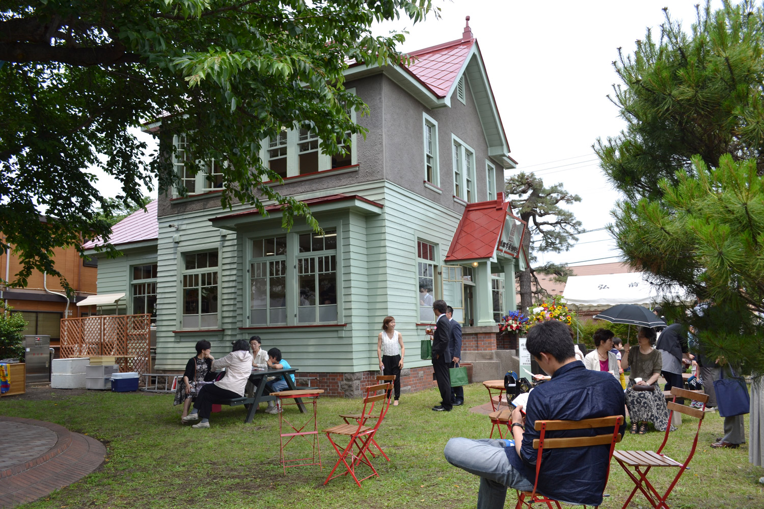 弘大カフェ　オープン初日の様子